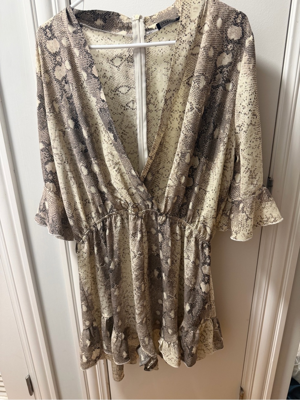 Snake Print V-Neck Ruffle Sleeve Top - Neutral